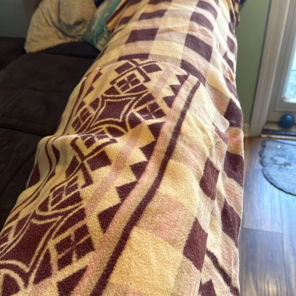 Beacon Vintage Pink,Beige & Garnet Plaid Camp Blanket Cotton Blend Size 70”x68”